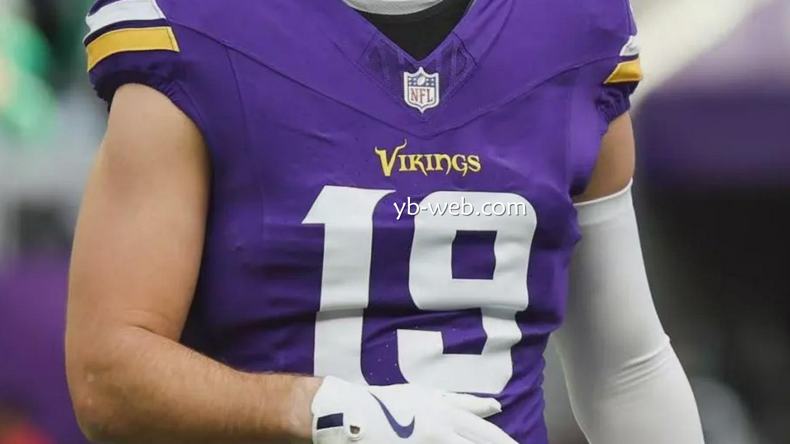 亚博体育专业分析：【NFL动态】十三载传奇落幕 席伦正式宣布退役