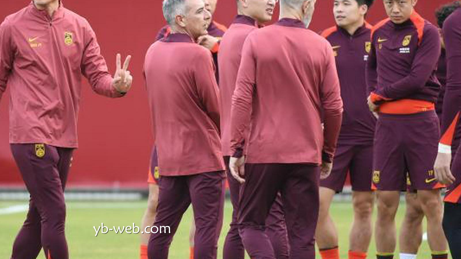 亚博体育行业洞察：专访邵佳一｜像造房子一样打造国足 会看状态选人